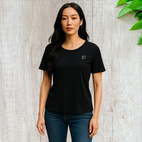 CAROLYN TAYLOR -- Black Top, 3/4 Sleeves, Faux Diamond (Rhinestone) Monogram "D" - Picture 2 of 15